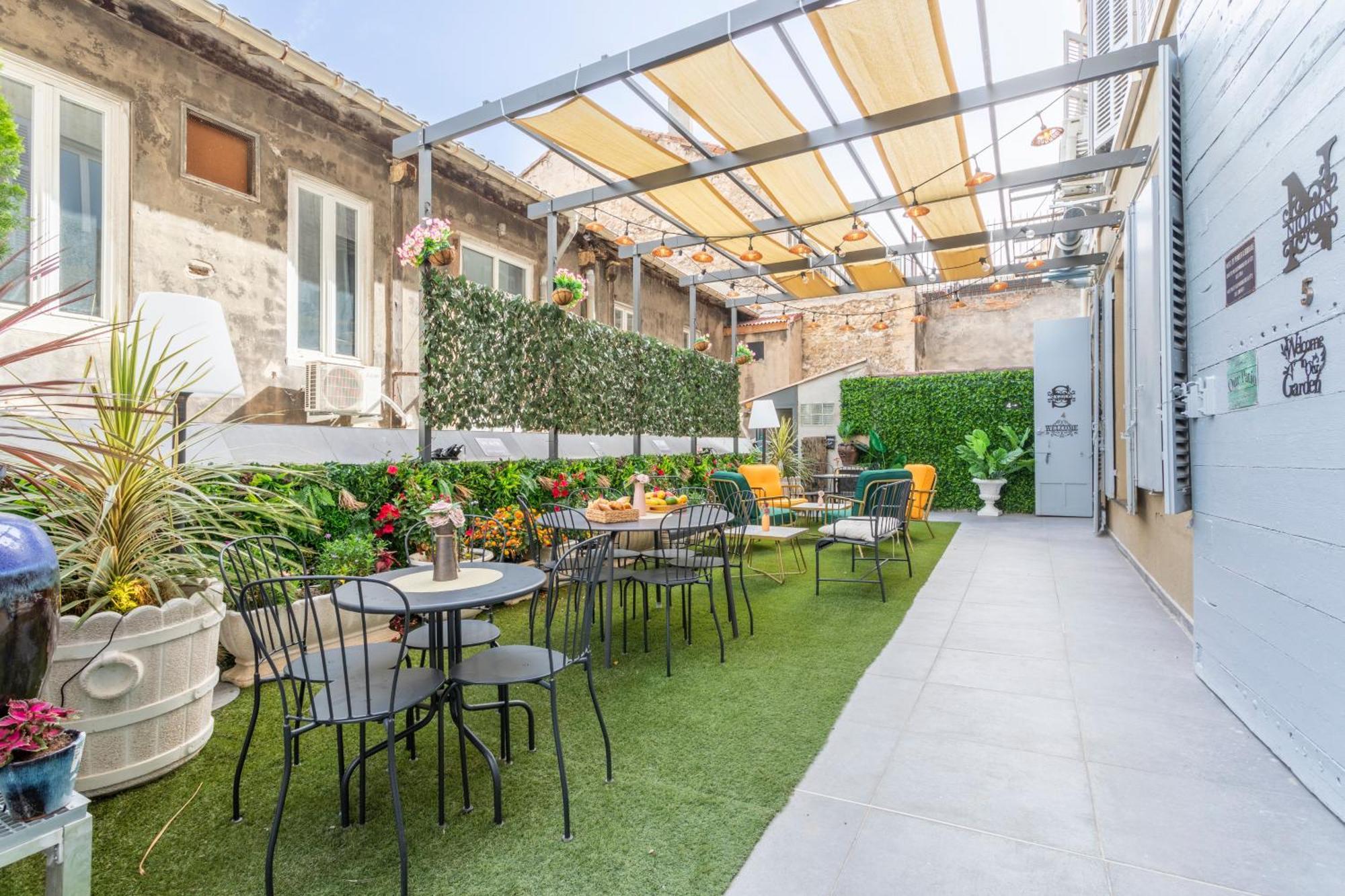 Adira Marseille Montgrand 2 Etoilesアパートメント エクステリア 写真