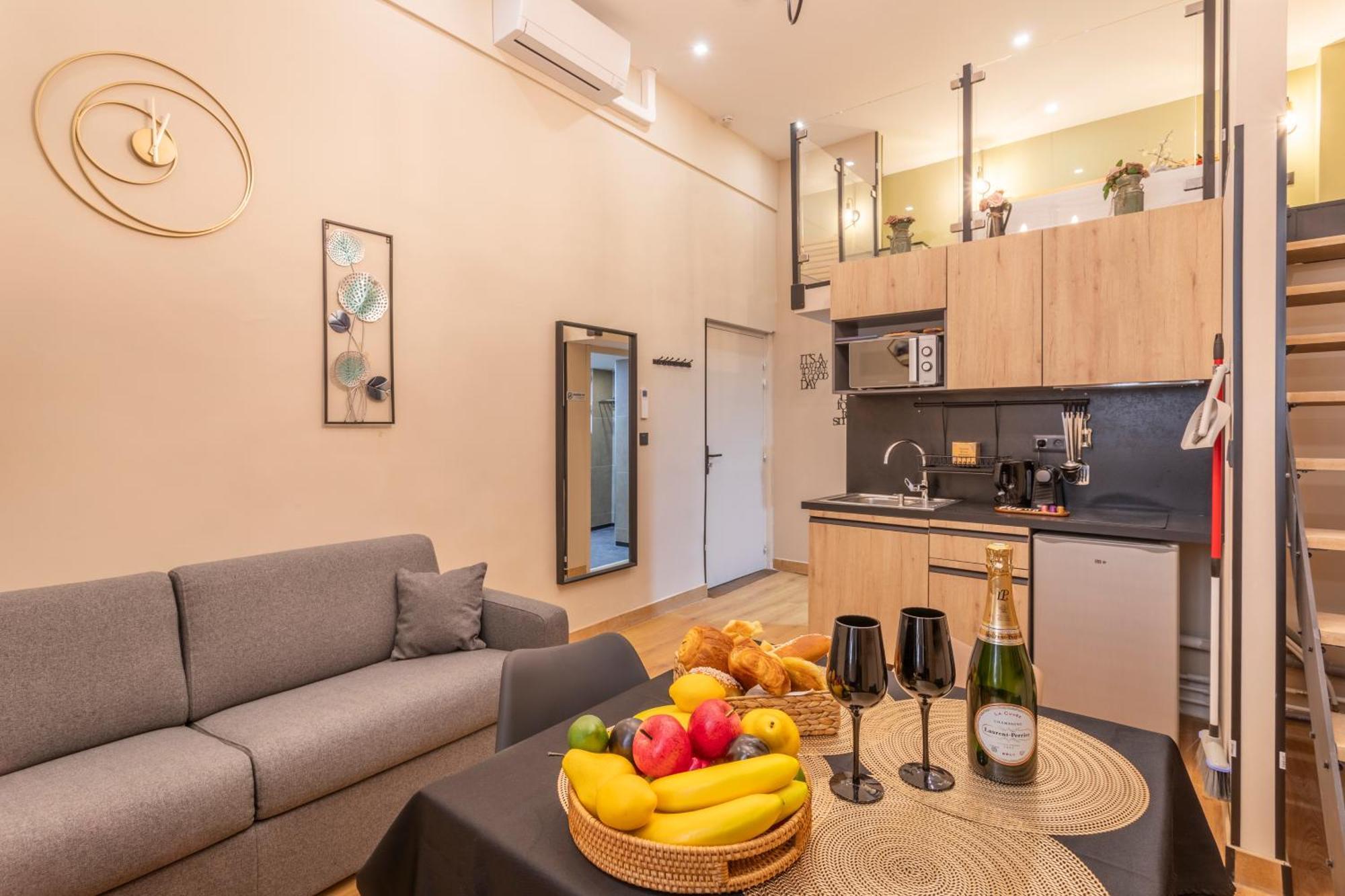 Adira Marseille Montgrand 2 Etoilesアパートメント エクステリア 写真